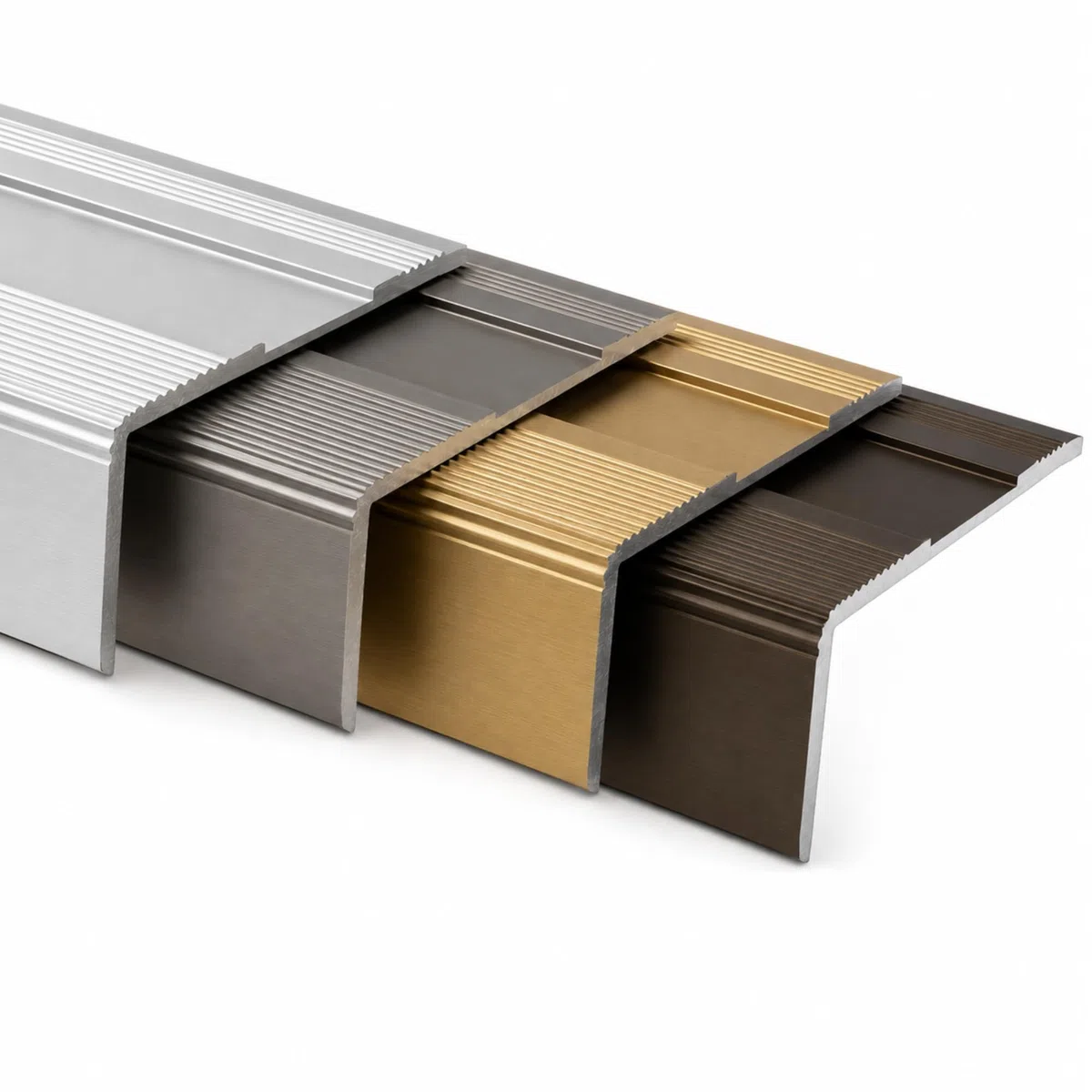 Floordirekt Treppenkantenprofil aus Aluminium 134cm - inkl. Schrauben und Dübeln | Winkelprofil 37mm Breite x 17 mm (Gold) Glory