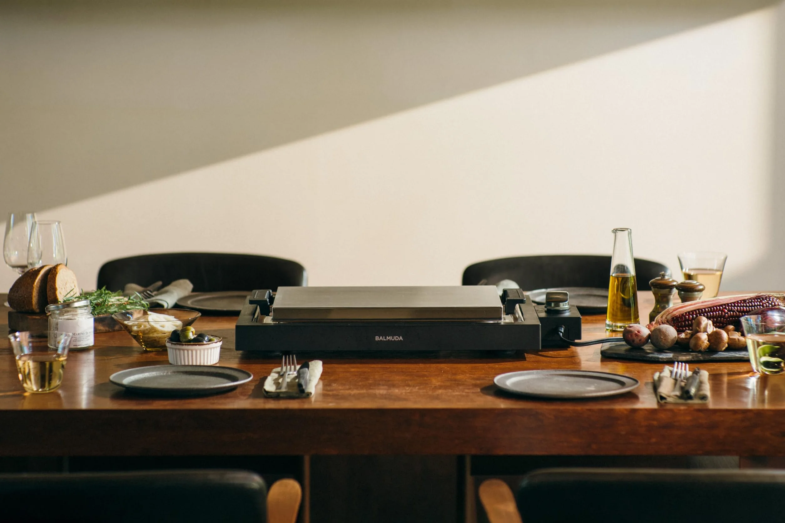 The Teppanyaki | Electric Griddle | 15” W x 9.6” D Cooking Surface | 6.6mm Thick Plate | Precise Temperature Control (320°F–430°F) | 360 Design | Perfect for Steak, Okonomiyaki, Crepes, & More