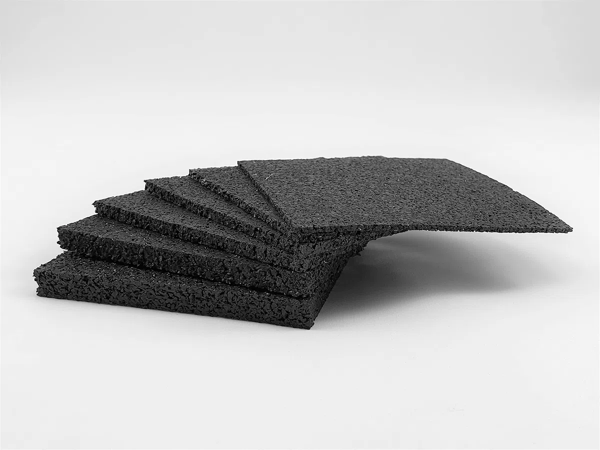 Gummigranulat 35x35cm (350x350mm) / 8mm Stärke - Antivibrationsmatte Ladungssicherung